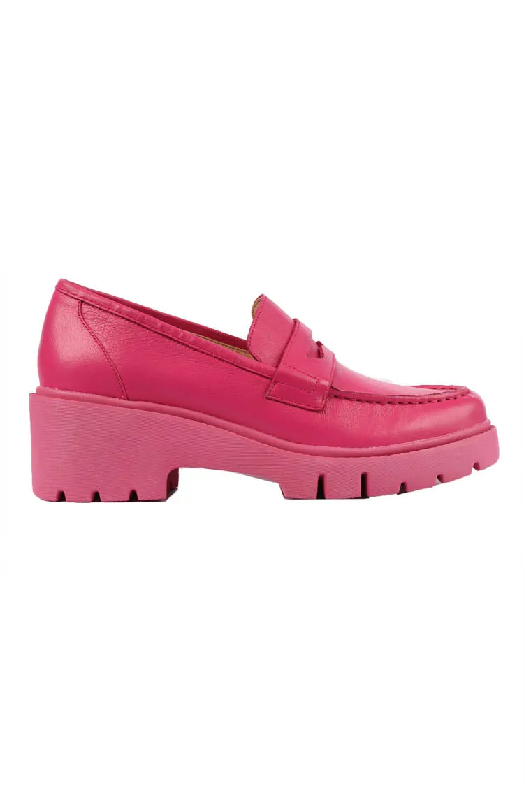 Unice Leather Loafer in Fuschia