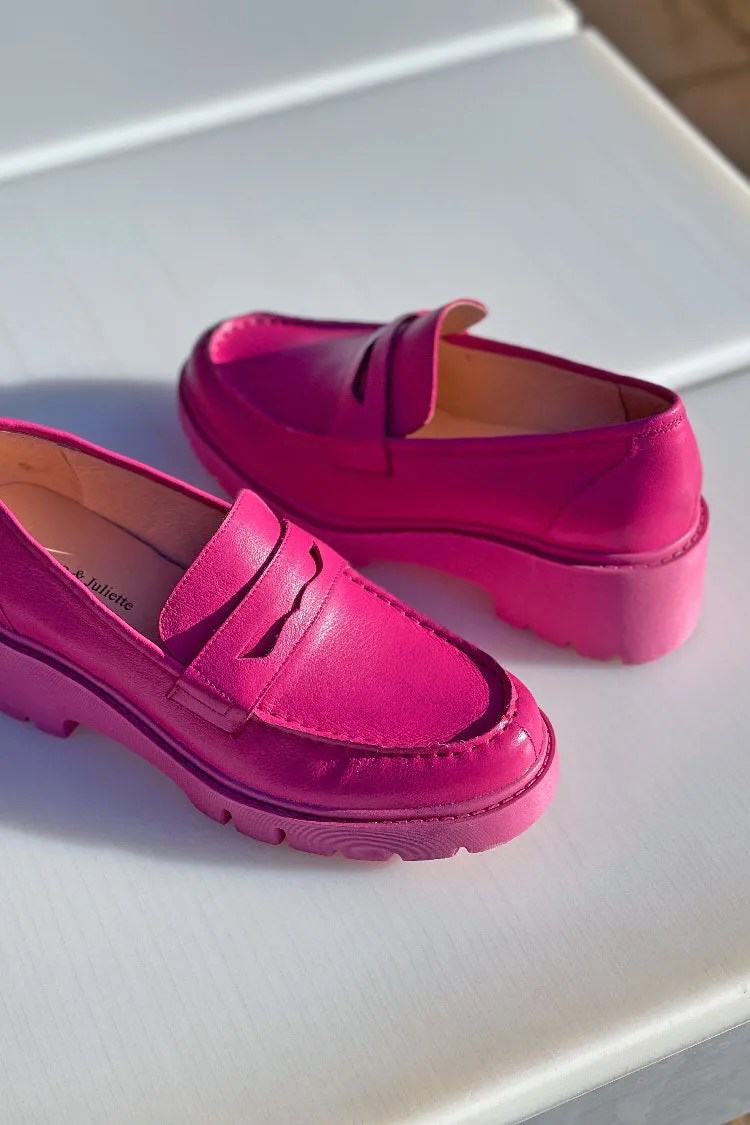 Unice Leather Loafer in Fuschia